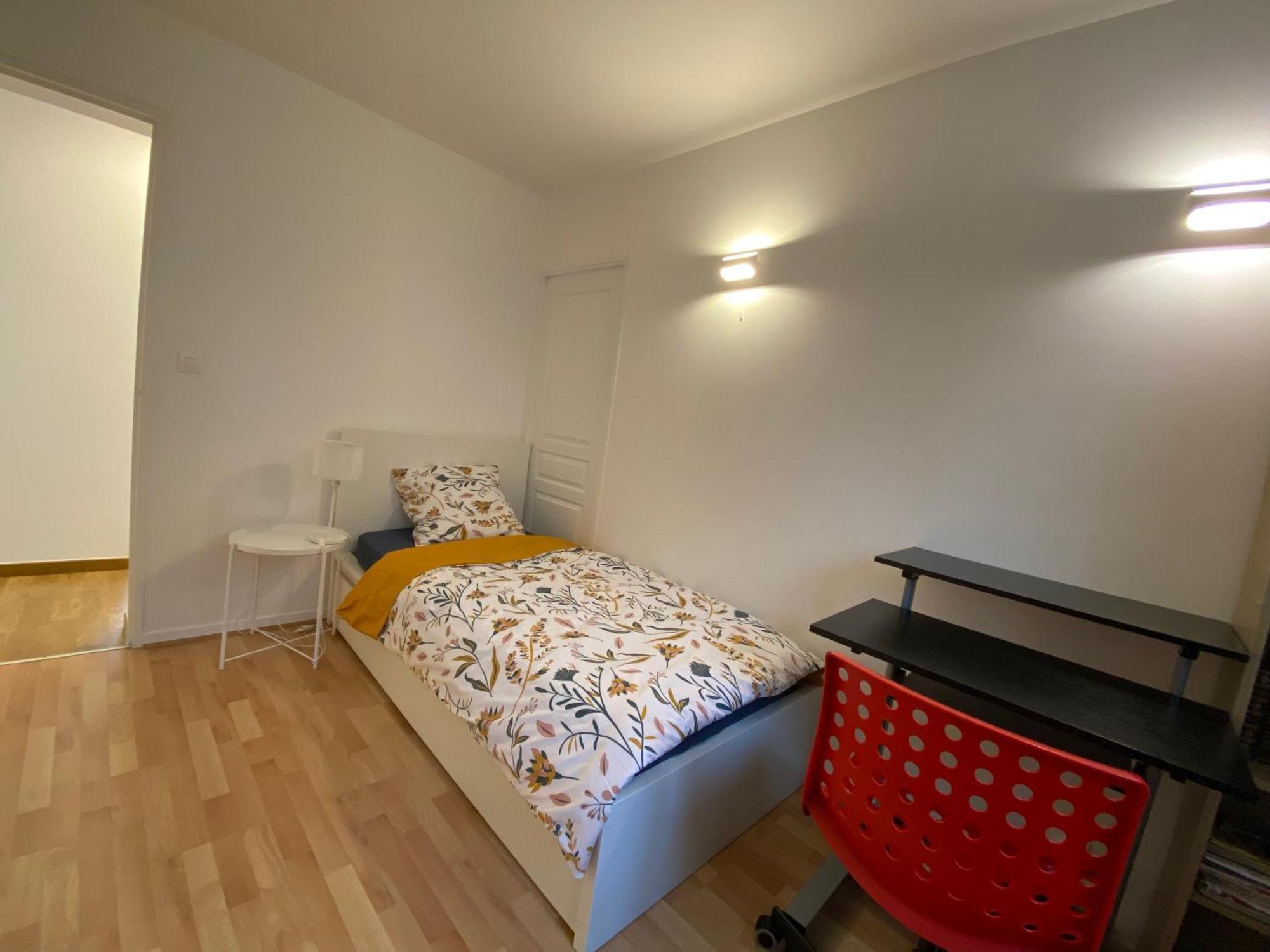 Auber Modern Big With Parking 12 Minutes From Metro